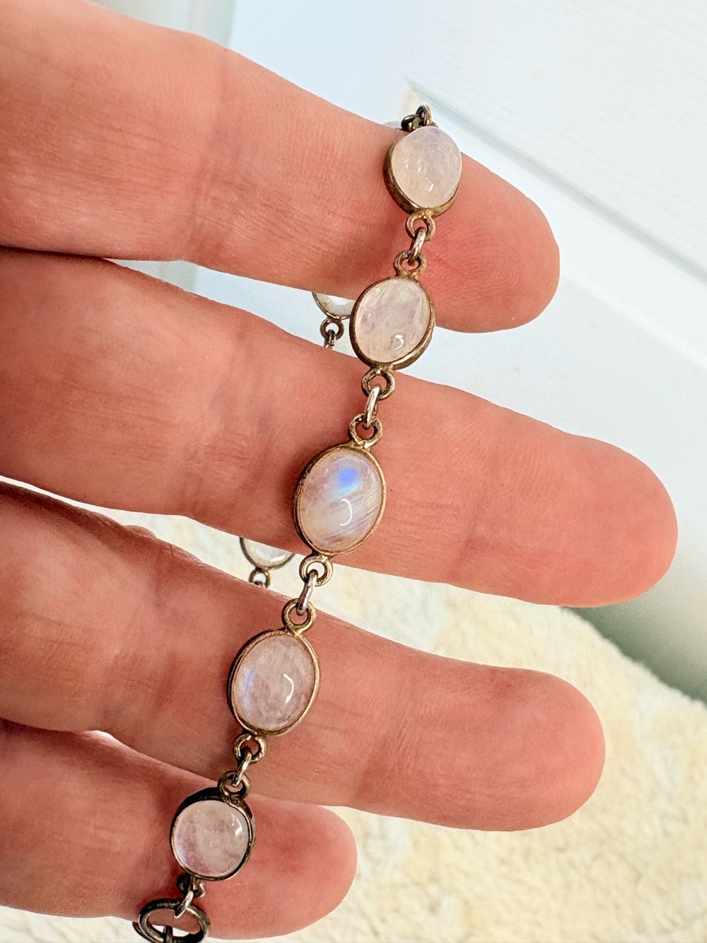 Vintage sterling silver oval shaped rainbow moonstone bracelet
